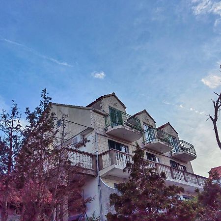 Apartments Vejo Корчула Экстерьер фото